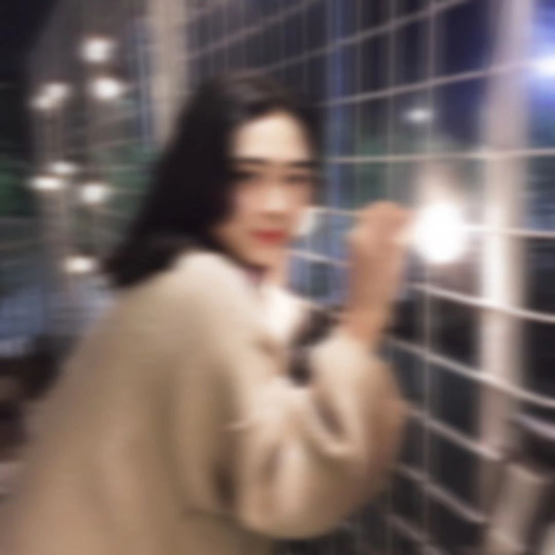 柒月